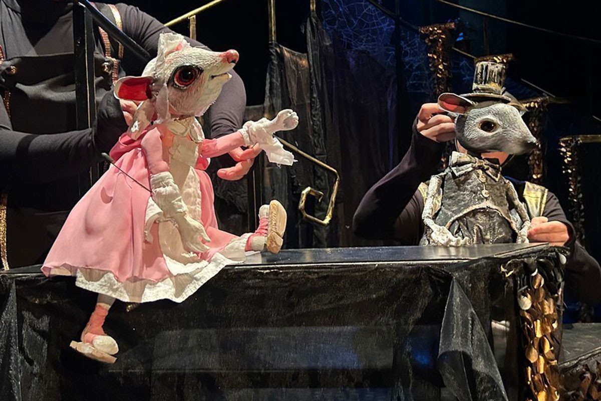 Međunarodni festival pozorišta za djecu: Gran pri predstavi "Želim da budem normalan"