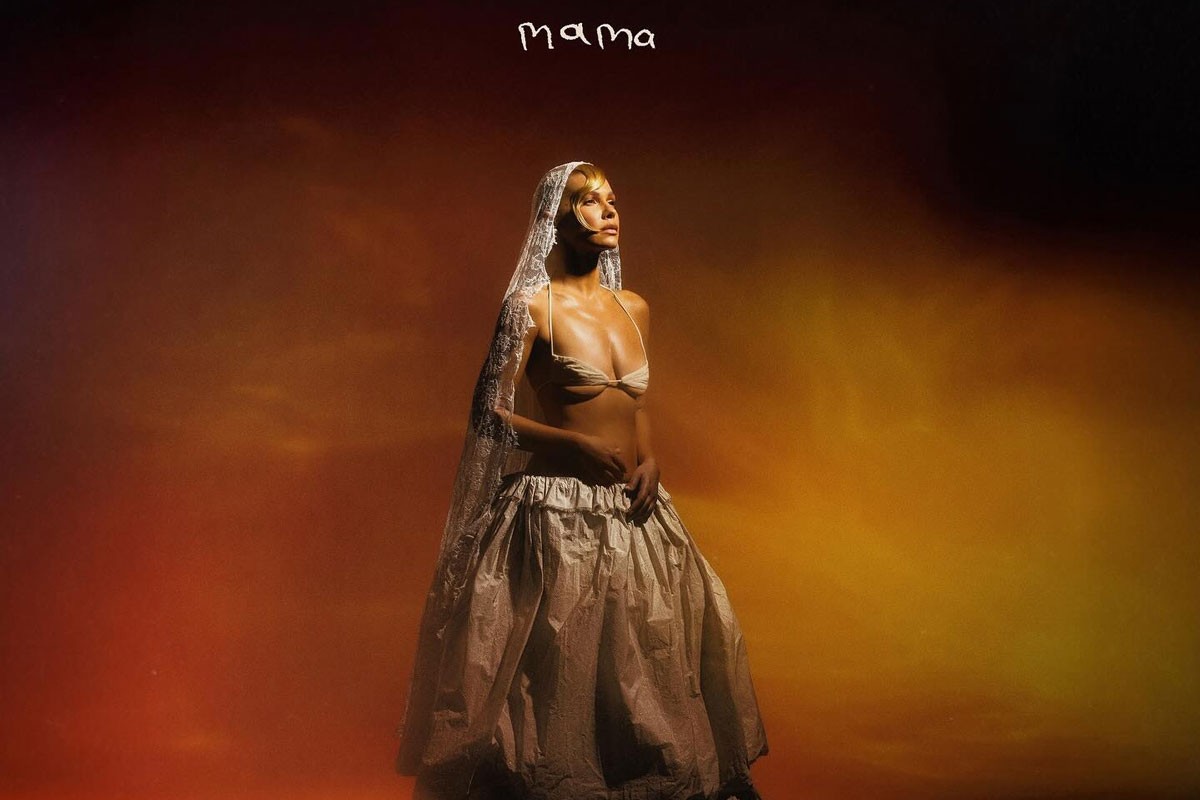 Nataša Bekvalac objavila album "Mama": "Mojih 10 ispričanih priča, 10 istina..."