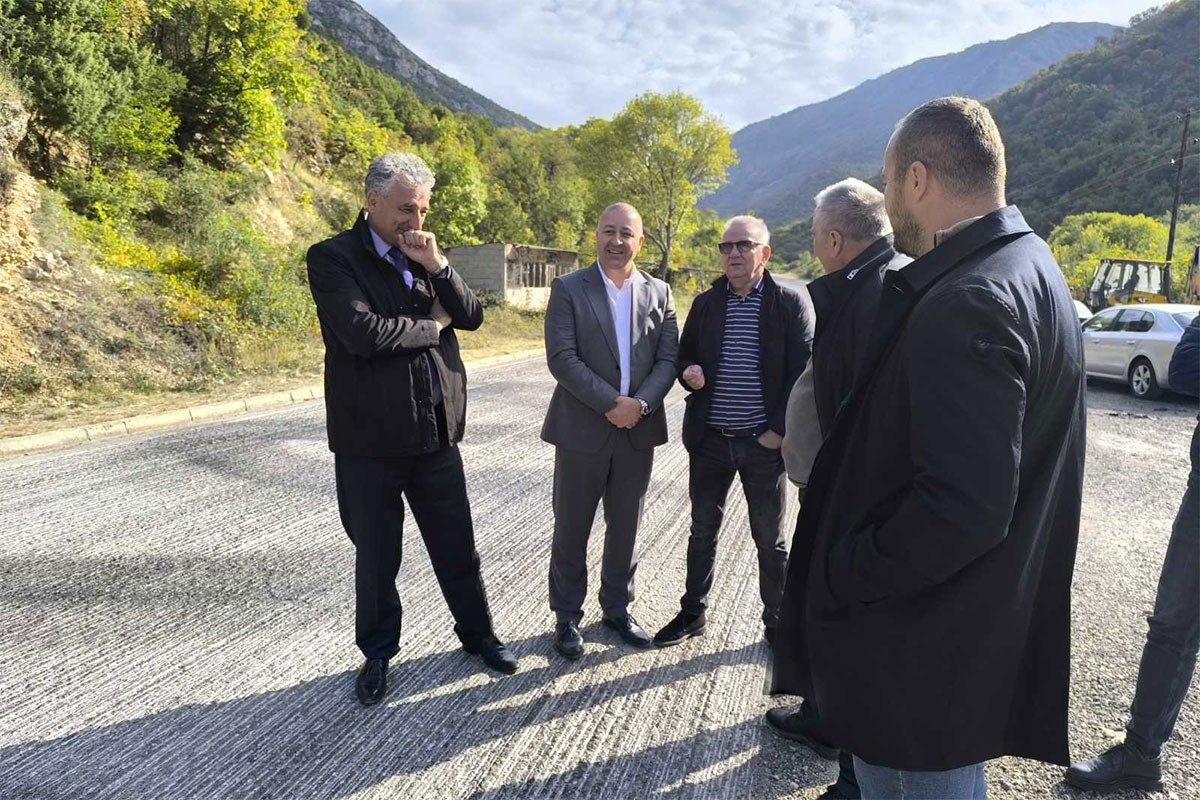 Janković se uvjerio kako teku radovi na gradilištu na putu Berkovići - Stolac