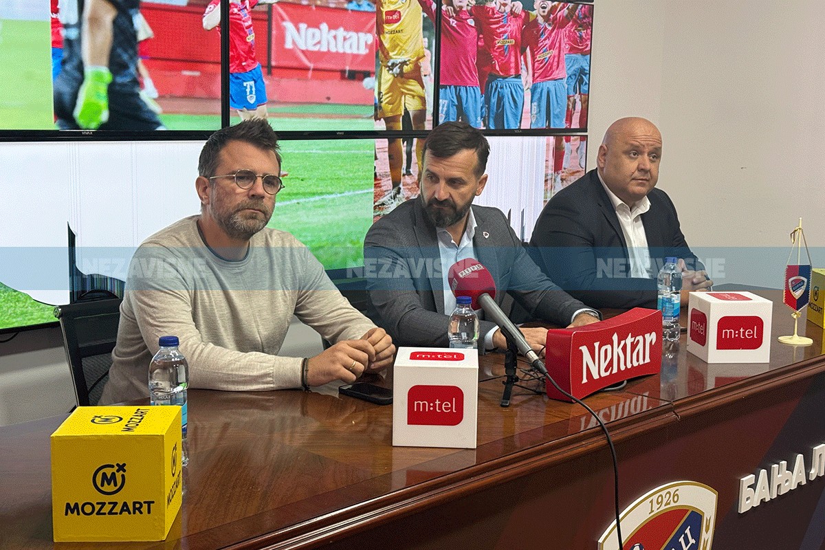 Borac ne može da gradi bez saglasnosti: Krov i tribine još uvijek čekaju dozvolu Grada