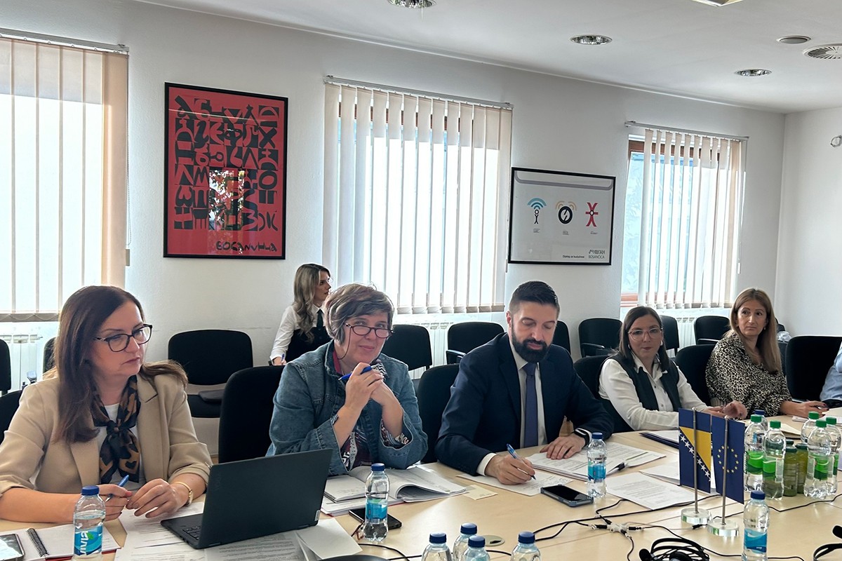 EU traži uvođenje jedinstvenog broja za hitne slučajeve u BiH (FOTO)