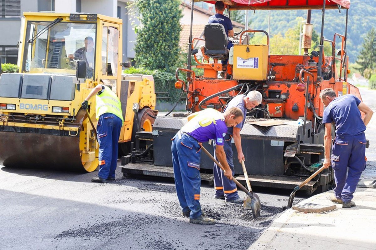 Zbog asfaltiranja obustava saobraćaja u Kninskoj ulici u Banjaluci