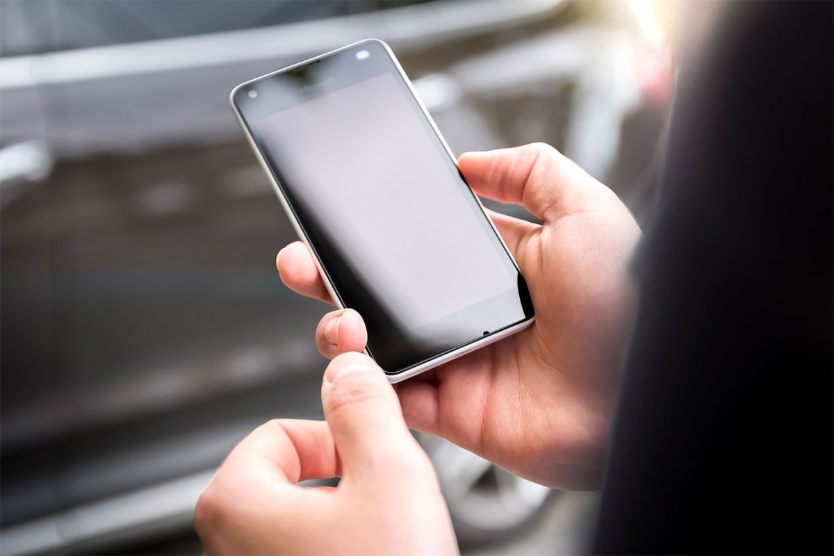 Banjalučanin uzeo telefon ostavljen u tržnom centru
