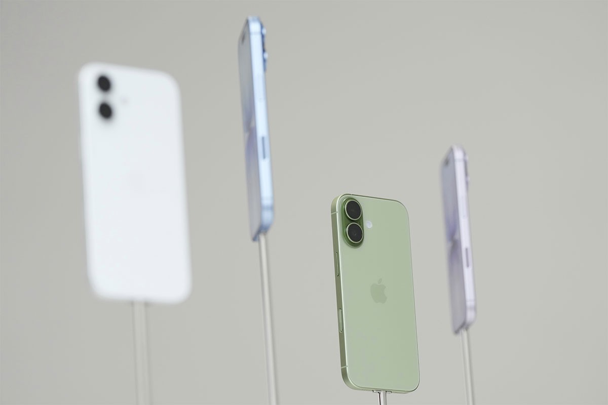 Pola miliona iPhone 17 završilo na dnu mora