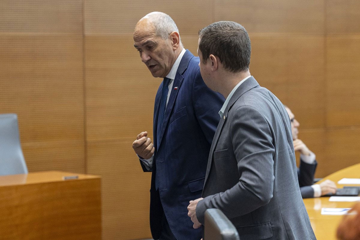 Janša zatražio vanrednu sjednicu parlamenta