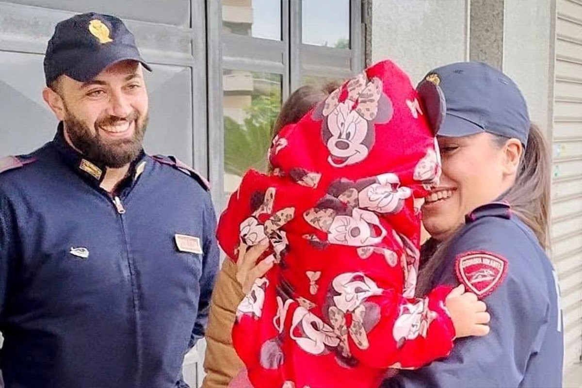Policajci spasili bebu u Italiji, oglasila se premijerka