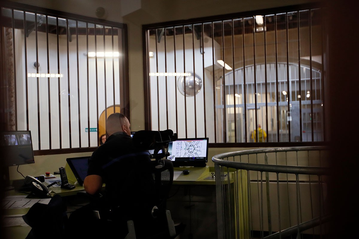 Dvoje poslanika htjeli da posjete Sarkozija, uprava zatvora odbila