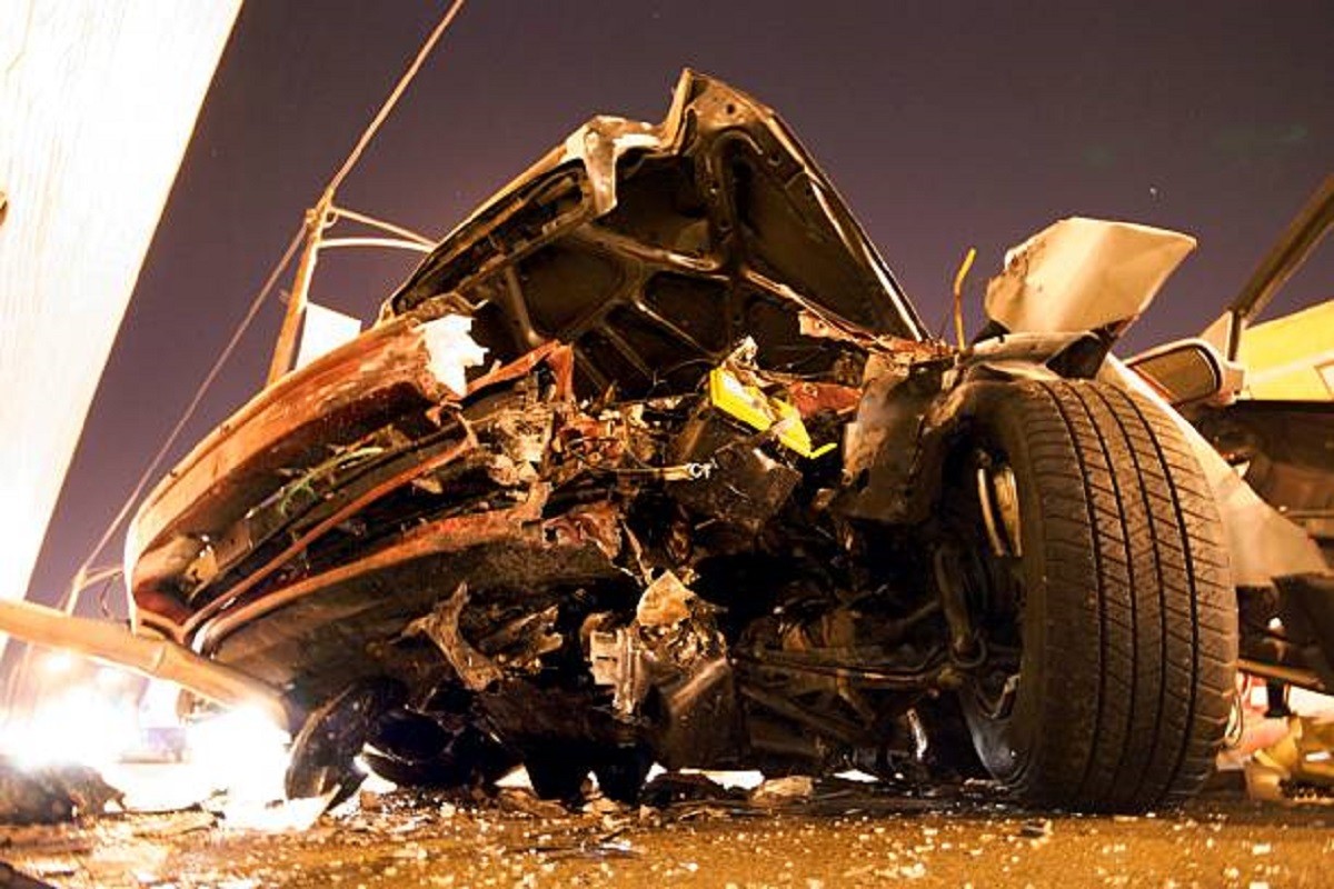 Auto sletio sa puta kod Ripnja, a vozača nigdje