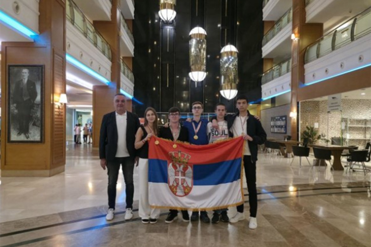 Učenici beogradske Matematičke gimnazije osvojili pet zlata i jedno srebro na Olimpijadi