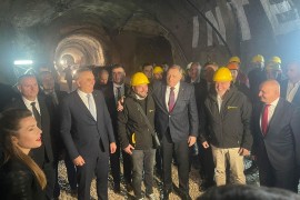 Zvaničnici Republike Srpske prošli kroz tunel HE Dabar (VIDEO)