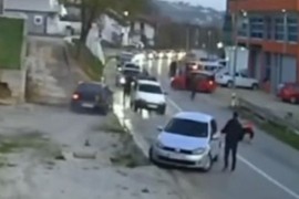 Haos u Velikoj Kladuši: Maloljetnik nakon tuče autom nasrnuo na ljude ...