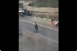 Novi snimak užasa iz Kladuše: Suvozač sjeo za volan i počeo da gazi ...