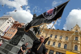 Zagreb zabranio "Za dom spremni" i ostale ustaške simbole, slogane i ...