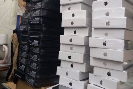 U BiH oduzeti telefoni, satovi i druga roba vrijedni 450.000 KM (VIDEO)