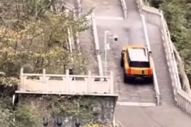 Cheryijev uspon uz 999 stepenica završio spektakularnim neuspjehom ...