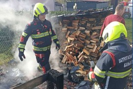 Banjalučki vatrogasci gasili požar, uklanjali grane (FOTO)