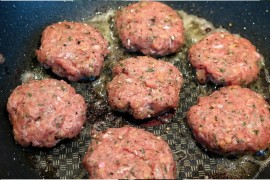Najbolji recept za savršenu gurmansku pljeskavicu: Bolja nego iz kafane