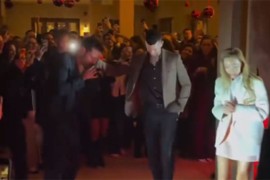 Nole briljira i van terena: Đoković zaplesao sirtaki u Grčkoj nakon ...