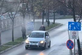 Mediji: Ukradeni automobil korišten u pljački u Kalesiji, jedan od ...