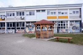 Pucnjava kod škole u Sisku, uhapšene dvije osobe