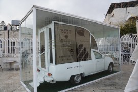 Papamobil koji je vozio papa Franjo sada spasava živote