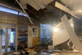 Obrušio se plafon u Sportskom centru "Pinki", majstori na terenu (FOTO)