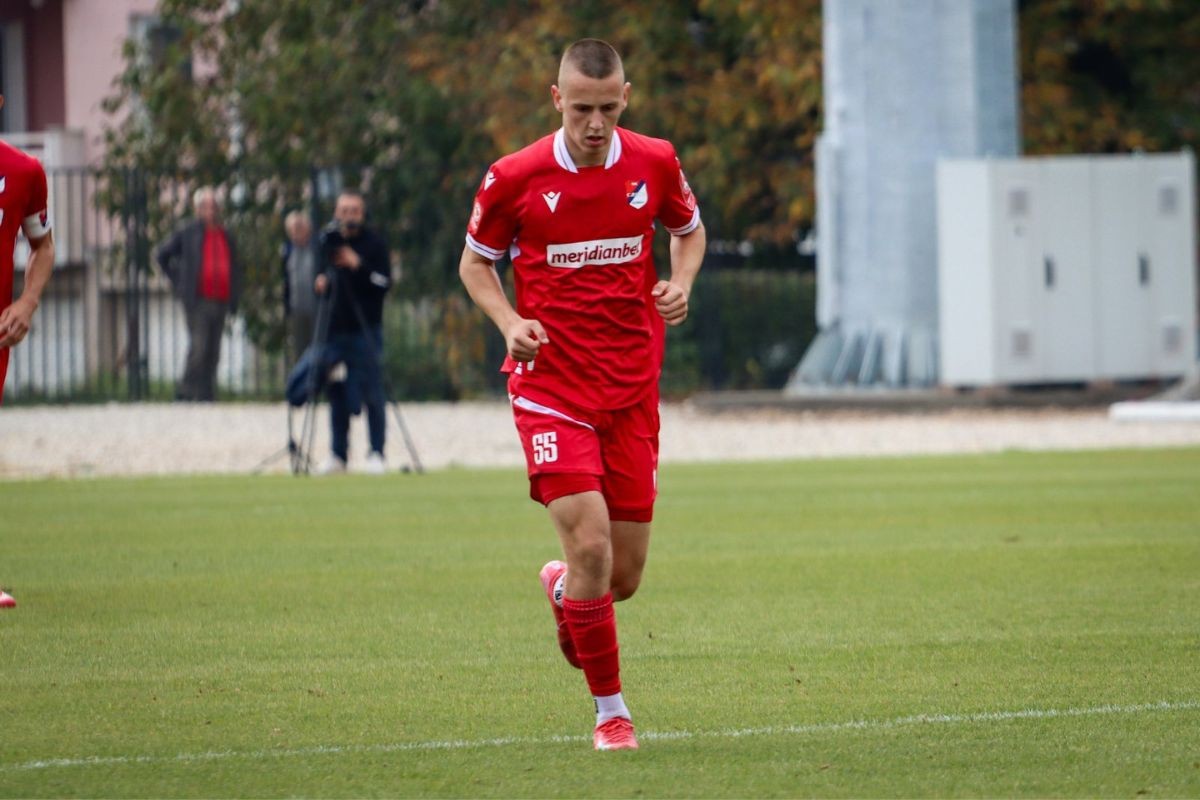 Nagrada za trud: Ognjen Šešlak na širem spisku mlade reprezentacije BiH