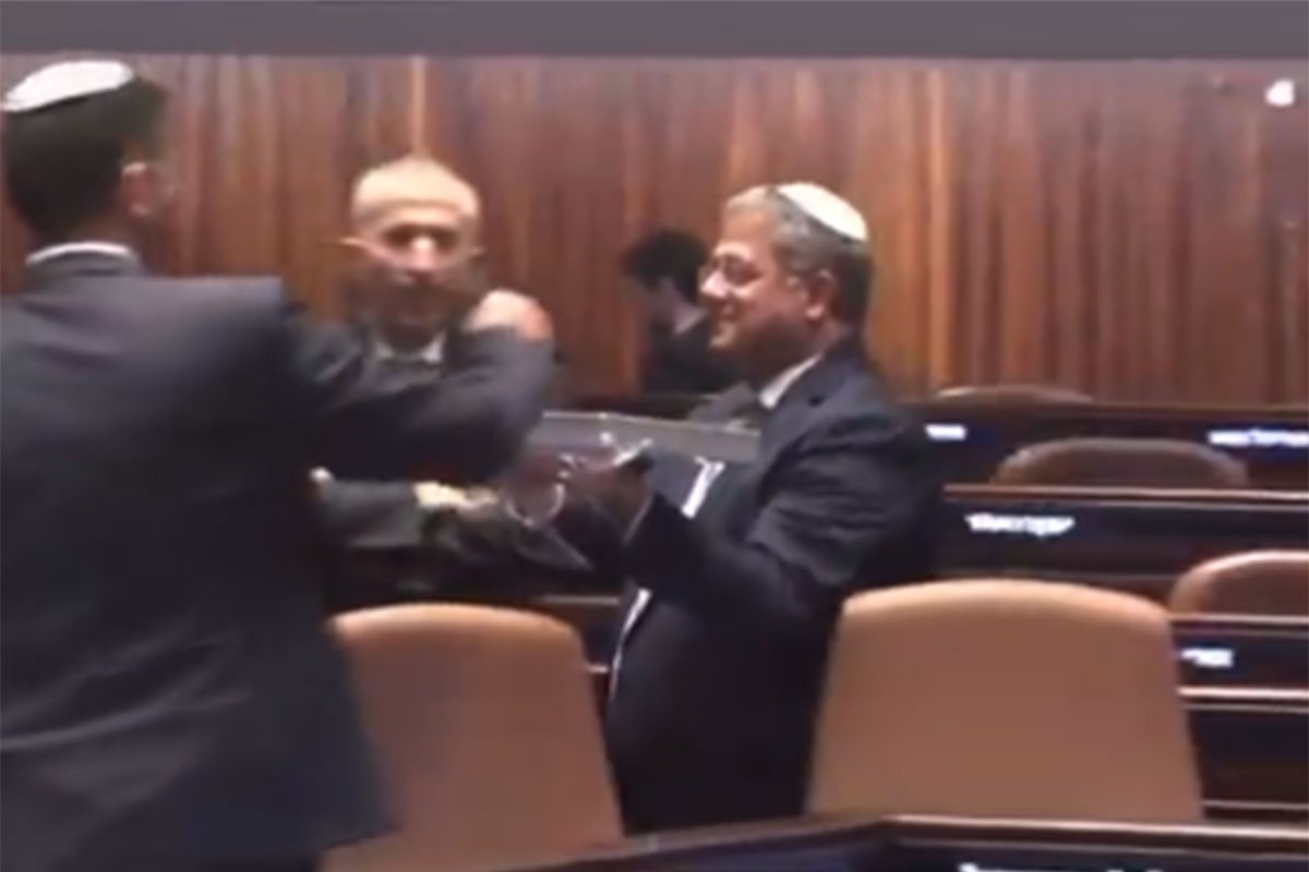Izrael uvodi smrtnu kaznu za Palestince, ministar Ben Gvir slavio dijeleći baklave (VIDEO)
