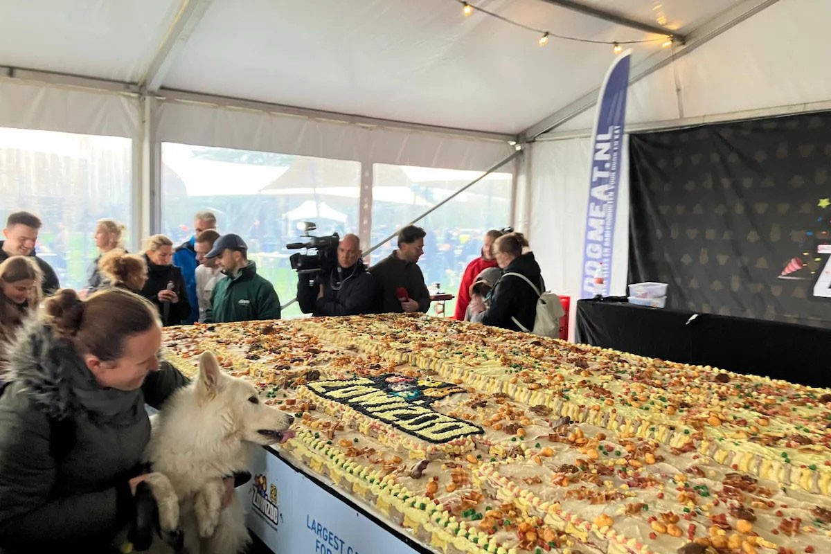 Torta za pse od 454 kilograma oborila svjetski rekord