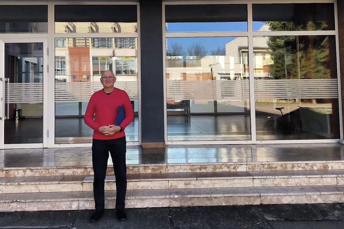 Esad Dautović (63) se vratio u klupu Tehnološkog fakulteta u Banjaluci (FOTO)