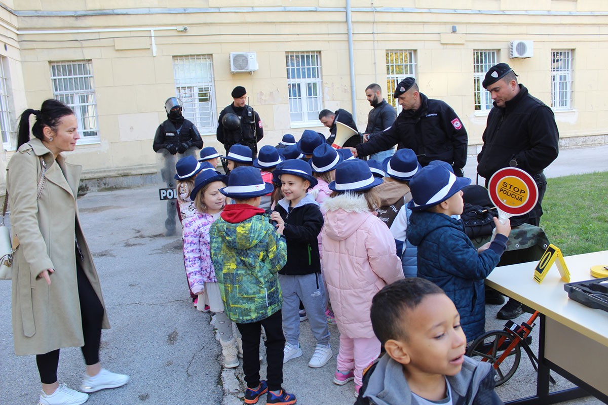 Mališani se upoznali s radom trebinjske policije