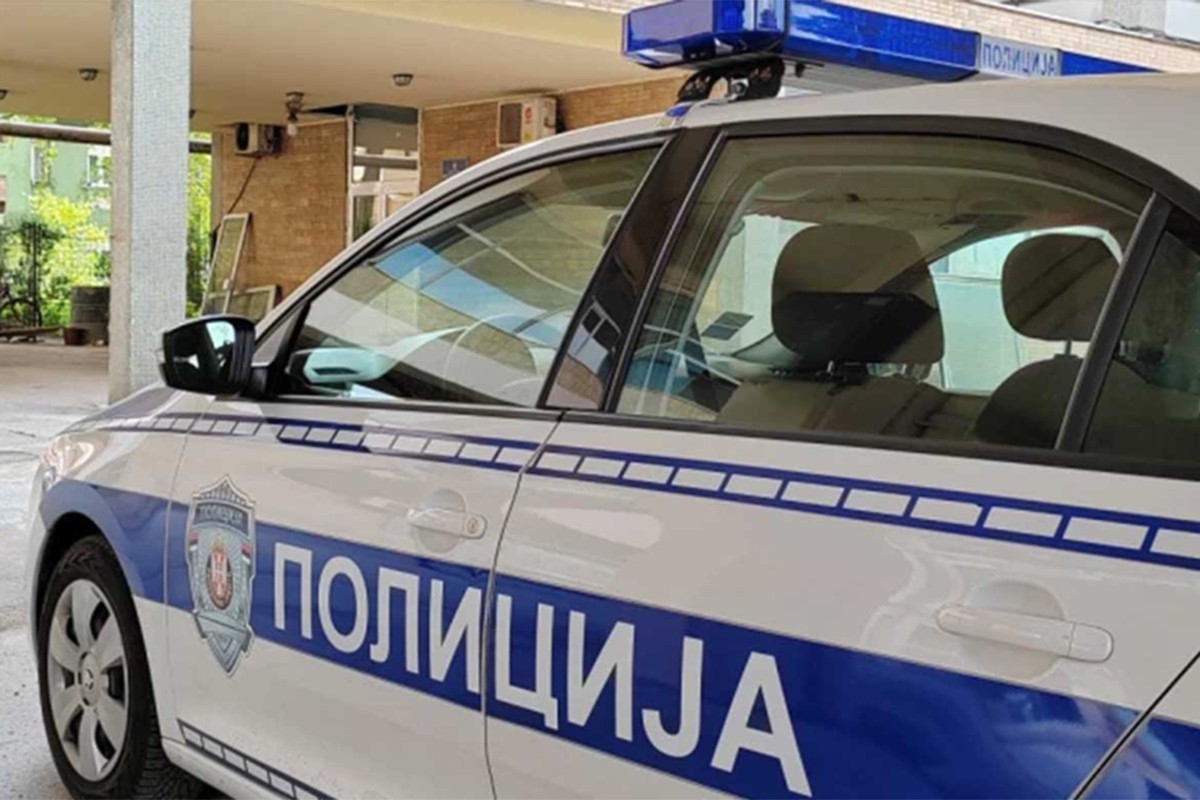 Teška saobraćajka u Srbiji: Poginuo mladić, četiri osobe povrijeđene