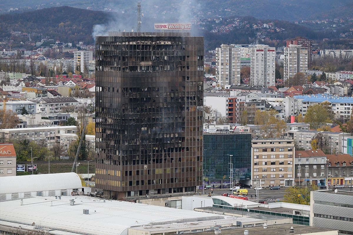 "Kao Černobil": Pogledajte kako je izgledala unutrašnjost zgrade Vjesnika prije požara (FOTO)