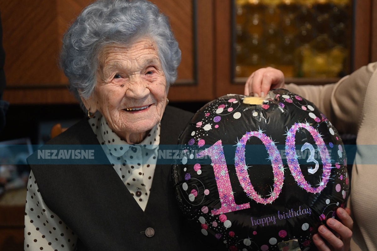 Baka Danica Trivić (103) iz Banjaluke kuva, čita i pije samo jednu tabletu (VIDEO)