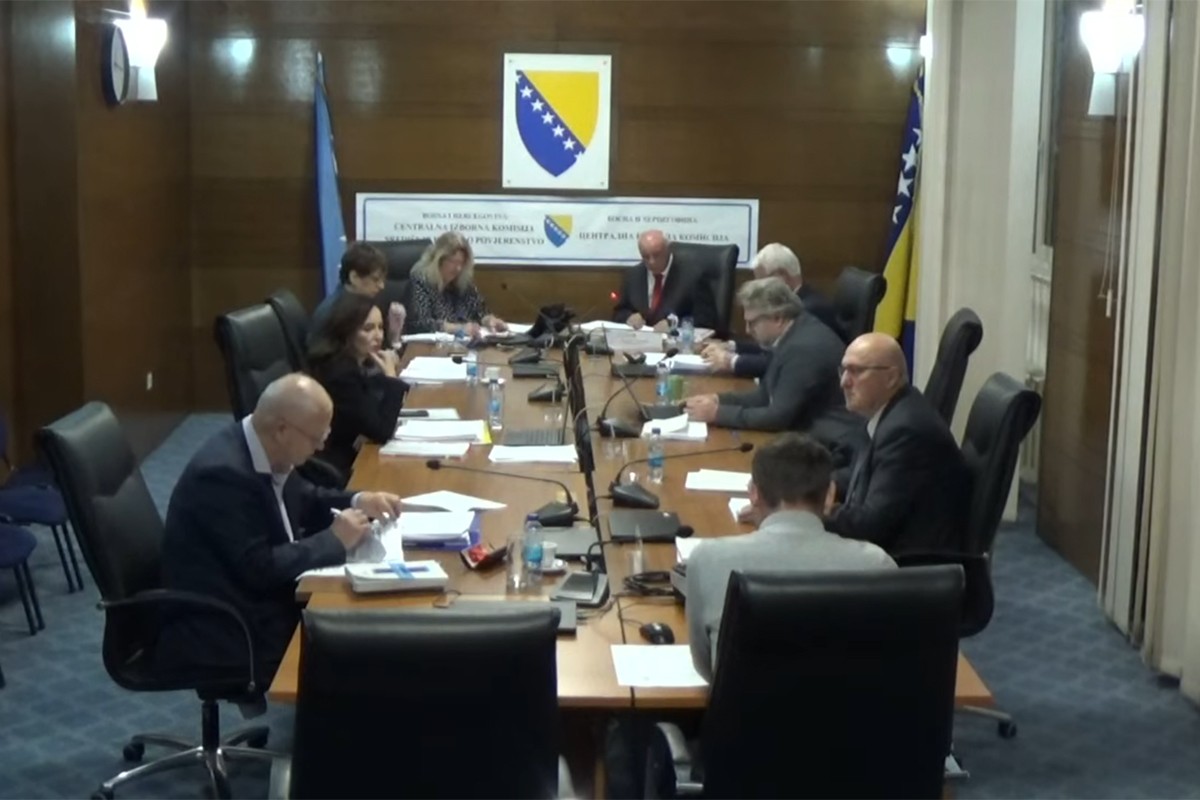 CIK BiH kaznio SNSD sa 30.000 KM zbog Milorada Dodika: Posljednje upozorenje (VIDEO)