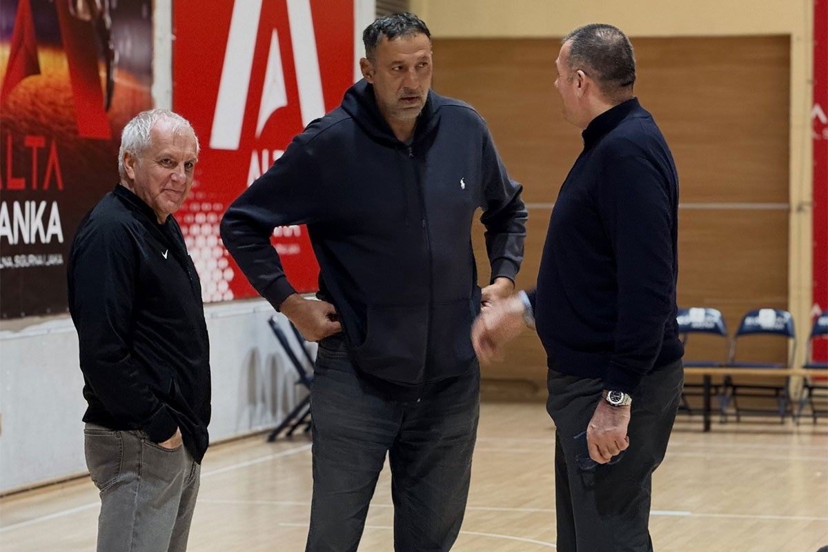 Divac na treningu Partizana (FOTO)