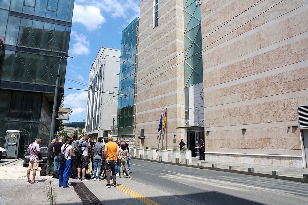 Delegacija EU u BiH oštro osudila potez Košarca prema Šmitu