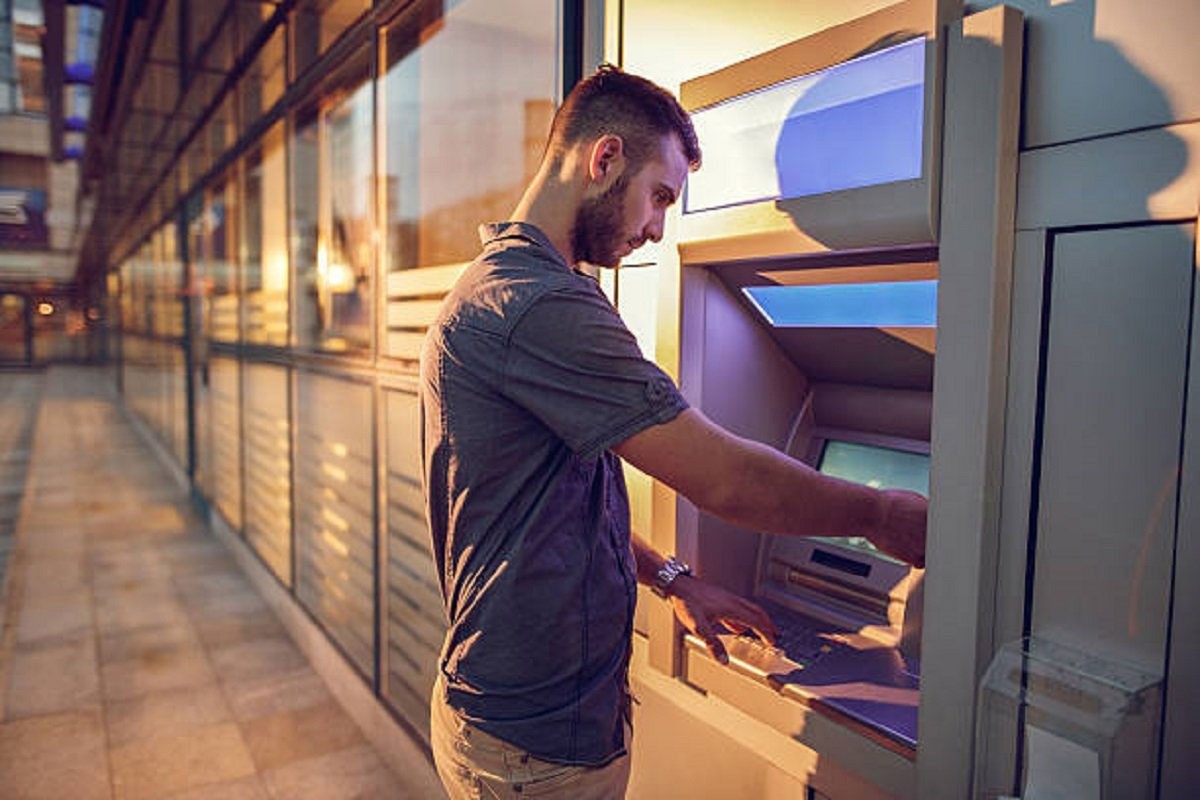 Bankomati širom Bugarske satima će biti van funkcije za Novu godinu
