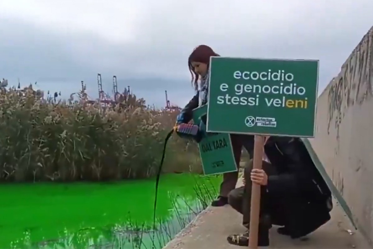 Akcija klimatskih aktivista: Veliki kanal u Veneciji obojen u zeleno (VIDEO)
