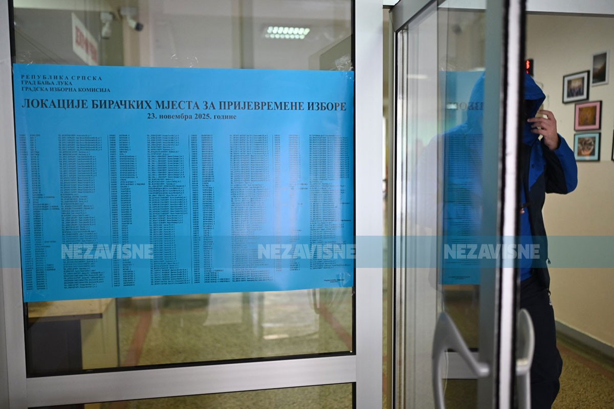 Brojna biračka mjesta bez struje, problemi i sa internetom (FOTO)