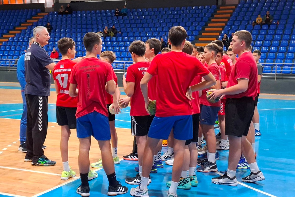 Gradiška: Kamp za mlade rukometaše