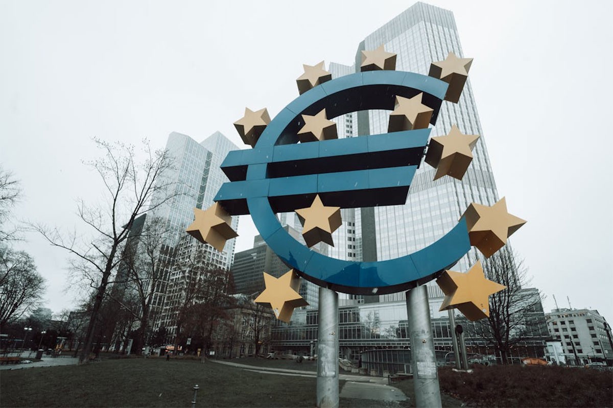 ECB upozorava: Kriptovalute mogu da isisaju depozite banaka