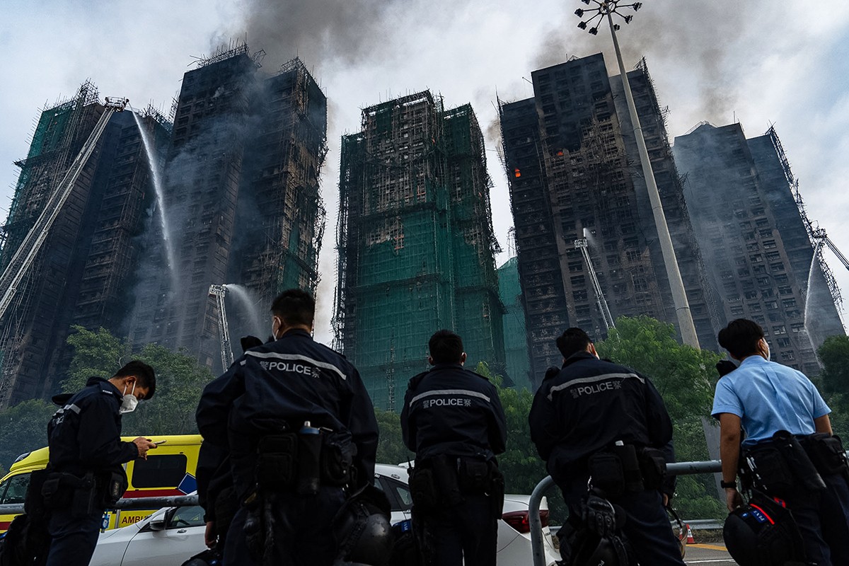 U Hongkongu još gori: Najmanje 55 mrtvih, stotine nestalih (VIDEO)