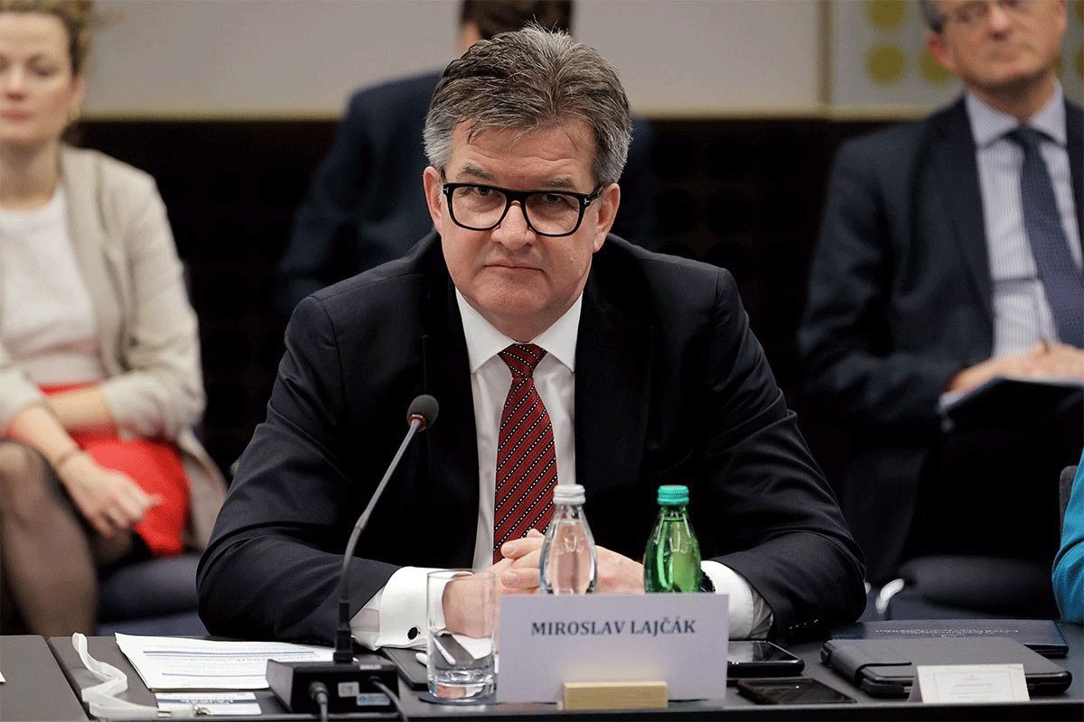 Miroslav Lajčak u centru skandala: Traže njegovu smjenu, premijer odbio