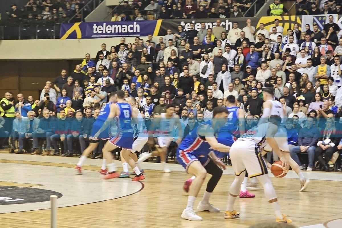 Bože pravde izviždana u Skenderiji (VIDEO)