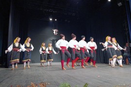 Mrkonjić Grad i Šipovo predstavili se na smotri folklora u Drvaru
