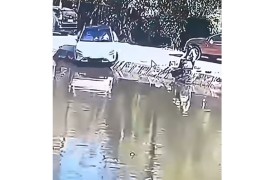 Xiaomi SU7 pokušao se sam parkirati, nije završilo najbolje (VIDEO)