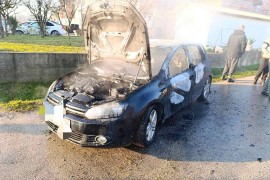 Serija požara u Banjaluci: Gorjela dva automobila i vikendica (FOTO)