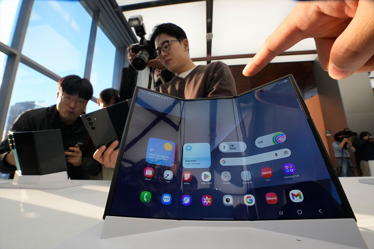 Upoznajte Galaxy Z TriFold: Samsung predstavio prvi višestruko preklopni telefon