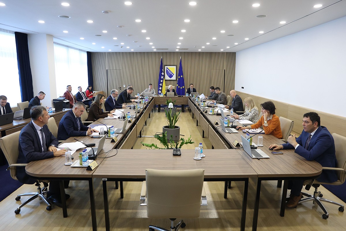 Košarac objasnio zašto su srušili dnevni red, Krišto kaže da neće odustati